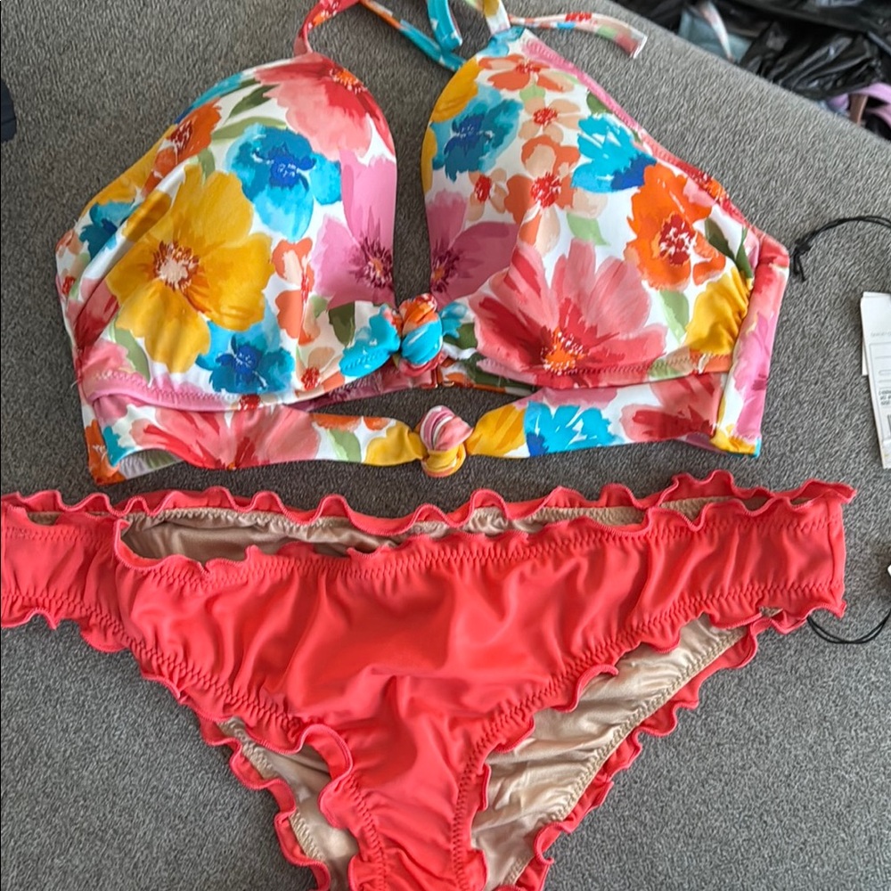 Shade & Shore Floral Bikini Top and Coral set